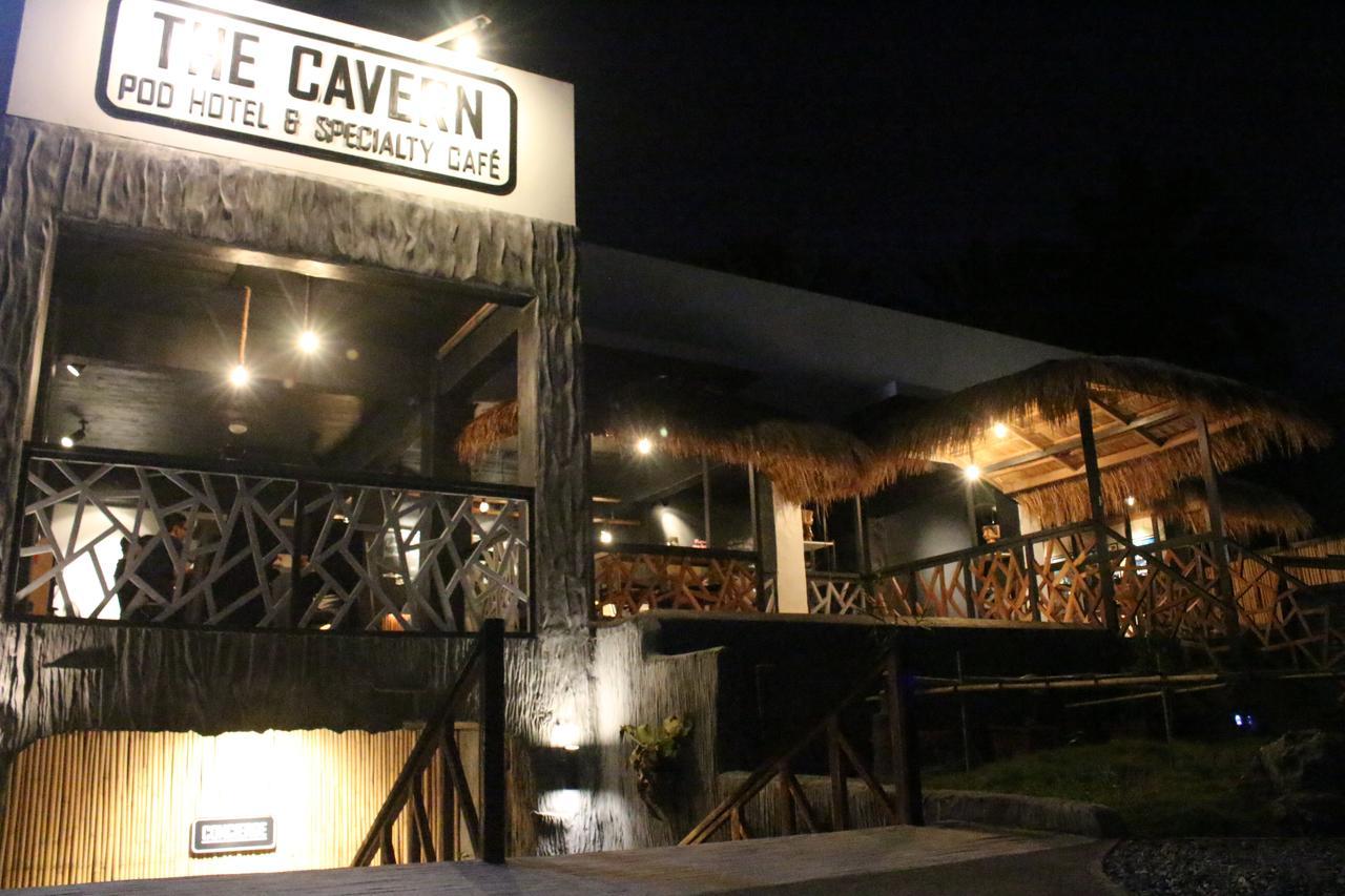The Cavern Pod Hotel & Specialty Cafe 爱妮岛 外观 照片